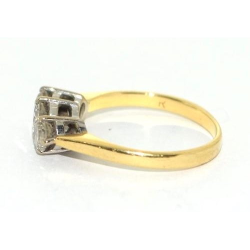 377 - 18ct gold 3 stone diamond ring approx 40 points size K