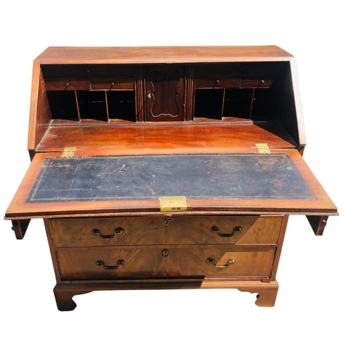 147 - A Beautiful Vintage Bureau