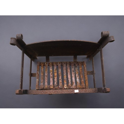 443 - 2 x Fire Grates Small Size W44.5cm x D27.5cm x 44.5cm and W45cm x D32cm x H24cm