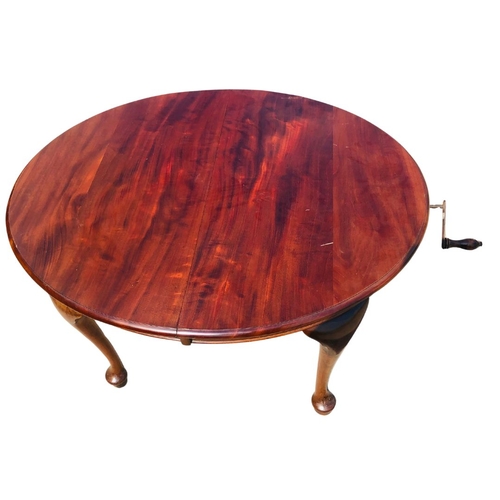 306 - Large Antique Mahogany Extendable Dining room table