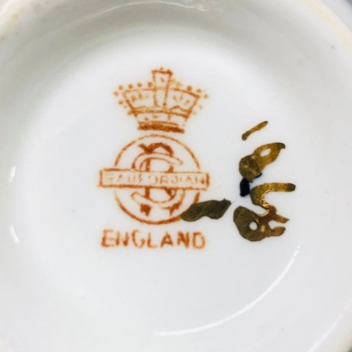 567 - Large quantity of ceramics to include part dinner service Royal Albert Moss Rose pattern and earlier... 