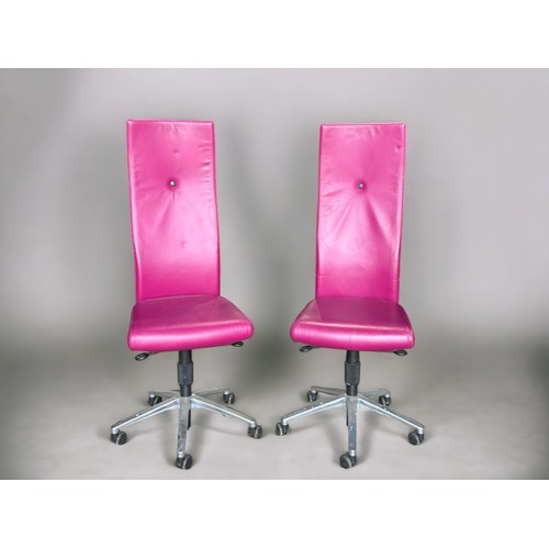 602 - A pair of Fritz Hansen Oxford high back chairs. By Arne Jacobsen. Grape colour. Stainless steel 5 st... 