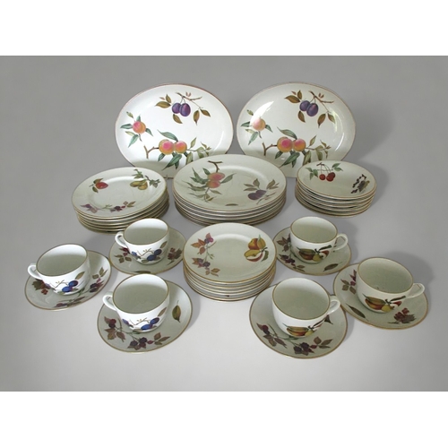 645 - A large 62 piece Royal Worcester 'Evesham' dinner service.All in good condition.