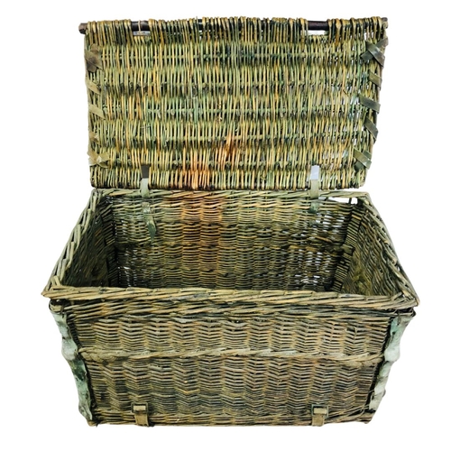 664 - Early 20thC transportation wicker basket, possibly Royal Airforce WW1 or 2