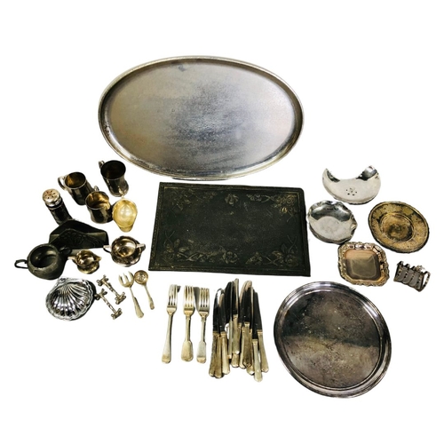 666 - Mixed lot of Silver Plate and flat wares.