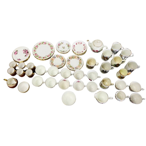 668 - Mixed selection of ceramics to include Spode, Ridgeway etc.