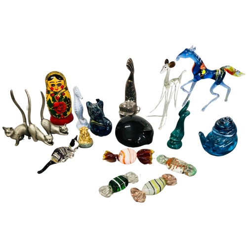 690 - Collection of Vintage glass items, Murano style sweets etc