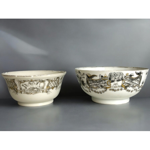 9 - Two Chinese export porcelain Grisaille decorated bowls.Qianglong period, 18th century.Chine-de-comma... 