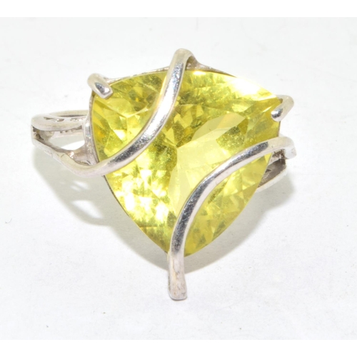 571 - 925 silver large Lemon Quartz ladies statement ring in an open work setting size Q