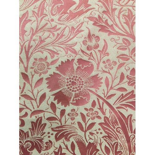 509 - Good Quantity of 19th Century and later Fabrics of varying Designs and Styles. William Morris Design... 