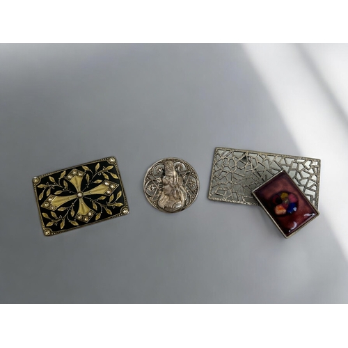 618 - A collection of three vintage ladies brooches.Including a Pierre Bex enamel & crystal brooch, a ... 