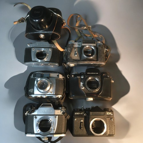 175 - Vintage 35mm Cameras x 61. 2 x Exa 11a Cameras one with case.2. Edixa Prismat3. W. German Balda Bald... 