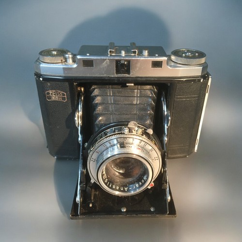 177 - Vintage Carls Zeiss Ikon Folding Camera and Nettar Folding Camera.