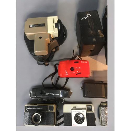 459 - Rollei P35E Autofocus Slide Projector (Working and Cased) and an ensemble of Vintage and Later Camer... 