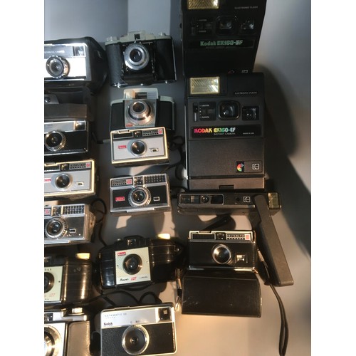 194 - Vintage Kodak Cameras x 23 - Bellows, 110mm, 35mm and Polaroid all from a Single Collector!