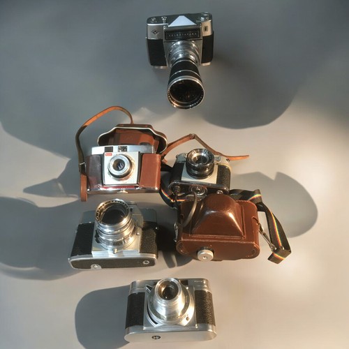 201 - Vintage 35mm Cameras x 5 to include.1. Agfa Ambiflex withTelinear 1:3.4/90 lens2. Agilux Agimatic3. ... 