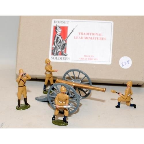 137 - Dorset Traditional Lead Miniatures die cast soldiers: Circa 1900 British Field Artillery gun and fou... 