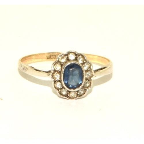 542 - 9ct gold and silver Sapphire vintage cluster ring size M