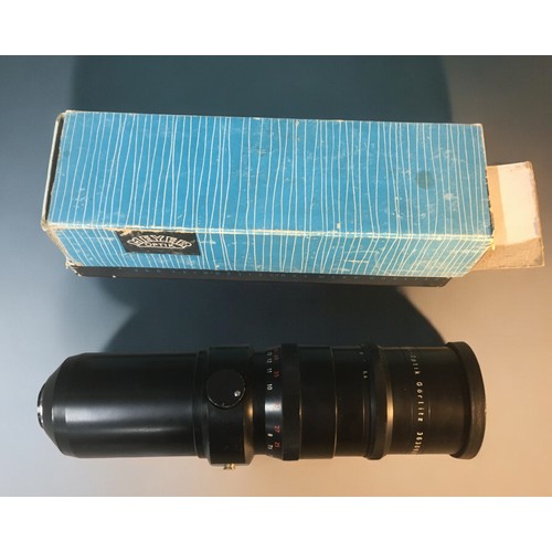 212 - Vintage Meyer Optik Gorlitz Telemegor 5.5/400 Large Camera Lens in the Original Box.