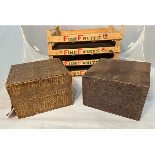 158 - Apple Crates x 4 and 2 x 1950,s Card Filing Boxes.