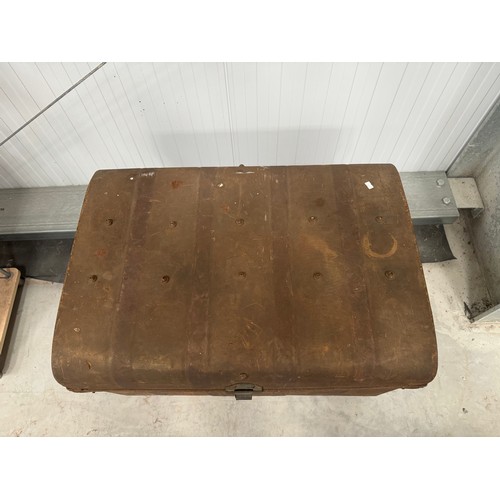 19 - Two large tin trunks approx dimensions large: 76 wide x 56 deep x 51 highsmall: approx 66 x 47 x 42c... 