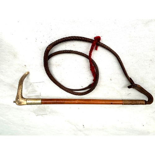 383 - An Antique Bone Handled Hunting Whip / Crop