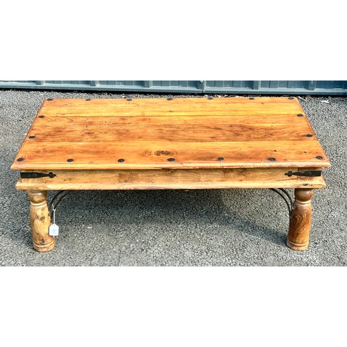 611 - Iron stud Coffee table - 110cm x 60cm x 40cm