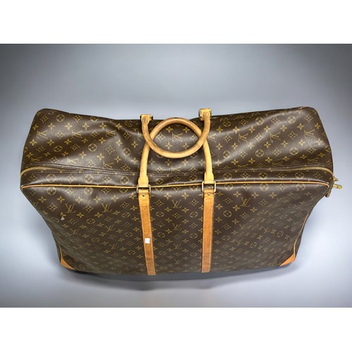 575 - A Louis Vuitton Sirius soft suitcase.70 x 50 x 20cm