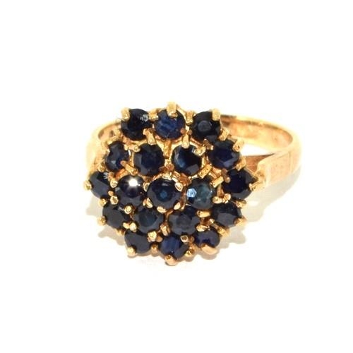 21 - 9ct gold large Sapphire cluster statement ring size Q 5g