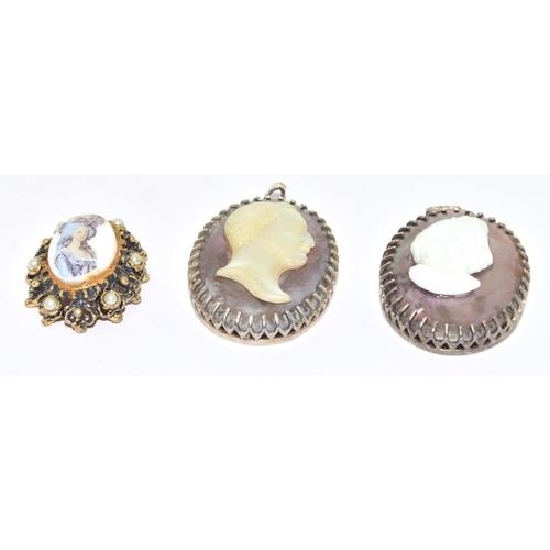 191 - 3 x Cameo brooches