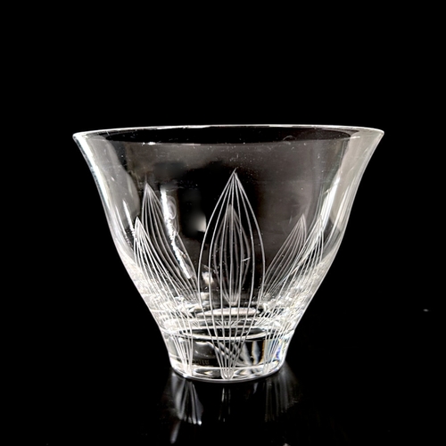 110 - Vicke Lindstrand for Kosta glass bowl.LS633, 1960's. 10 x 13cm