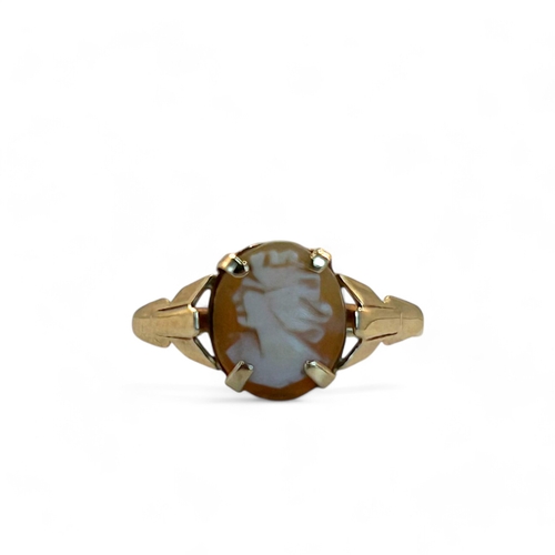 248 - 9ct Gold cameo ring.Fully hallmarked.Size - O/P.Weight - 1.6g