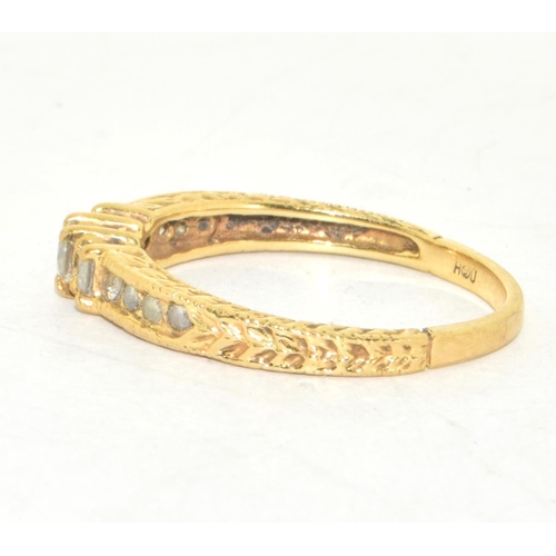 211 - 9ct gold ladies Diamond set ring with trifold Diamonds and diamonds to the shank approx 40 points si... 