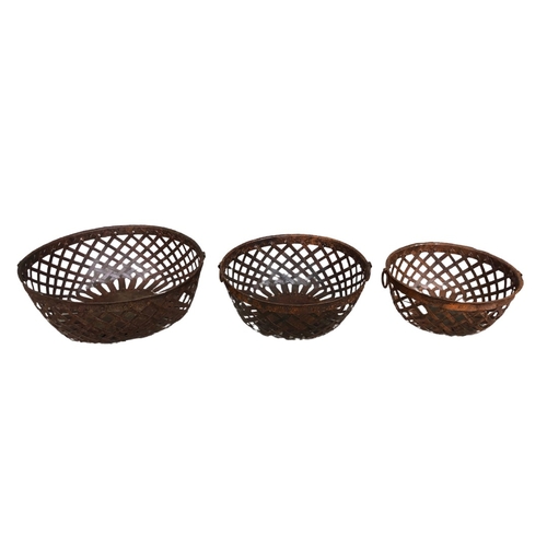 51 - 3 x Rustic Metal Latticed Garden Bowls ref 74