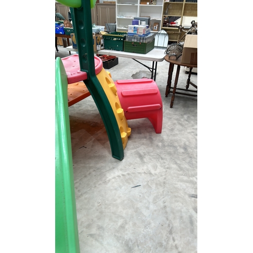 366 - Colorful plastic play set with slide and climbing frame, approximately 120 cm high.