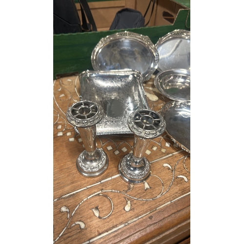 372 - Silver Plate lot comprising trays and bud vases. Includes ornate detailing and polished finish. Appr... 