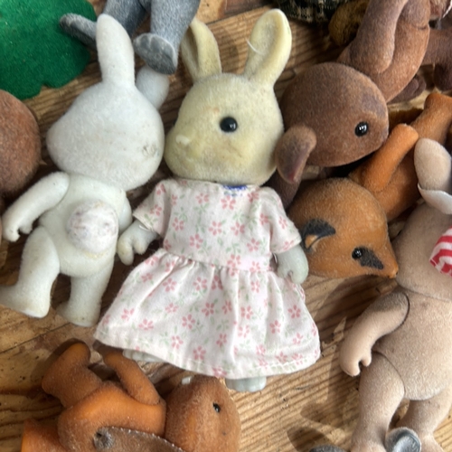 380 - Collection of Sylvanian Families vintage flocked  figurines, featuring rabbits and assorted animals.... 