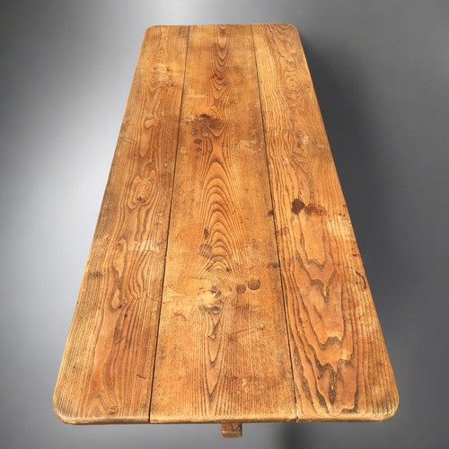 359 - Rustic Vintage Arts and Crafts Style Refectory Oak and Elm 3 Plank Table.H 71cmL 154cmW 62cm... 