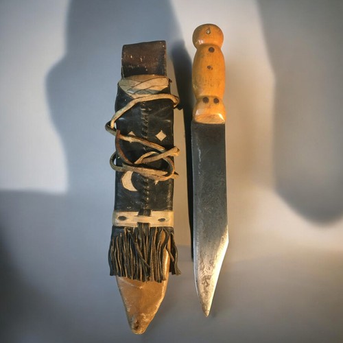 44 - Late 19th Early 20th Century USA Plainsman or Mountain man hand-made Fur trade Bowie Type Knife in d... 