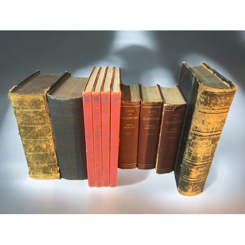 269 - 19th Century and later books 2 x Trays to include Gullivers Travels, Thomas Hardy, Shakespeare,  Gil... 