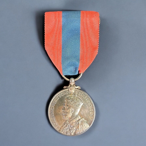 428 - A boxed Imperial service medal, George V.Awarded to Alfred Vodden Edwards.With ribbon & case.... 