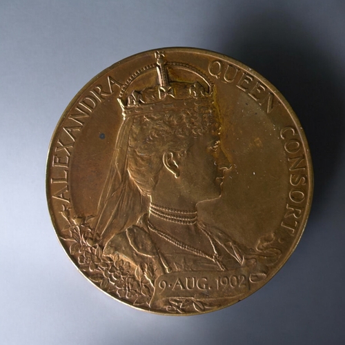 431 - 1902 Edward VII and Queen Alexandra Large Coronation Medal.Diameter - 55mm