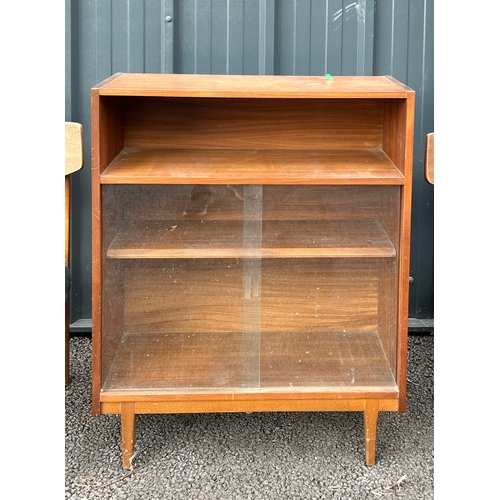 129 - A Mid Century Nathan Furniture glass fronted Shelving unit / cabinet with Four Mid century British r... 