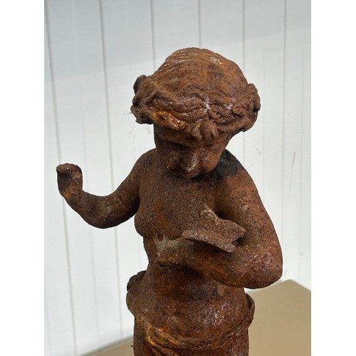 326 - A Large heavy cast iron garden cherub - Great Rustic verdigris