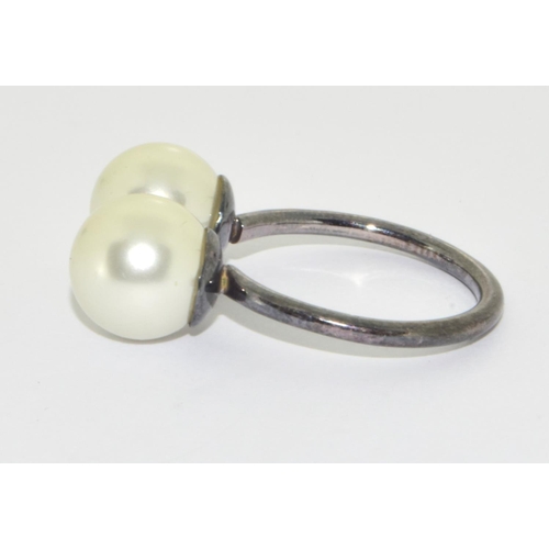 132 - 925 silver twin Pearl ring size O