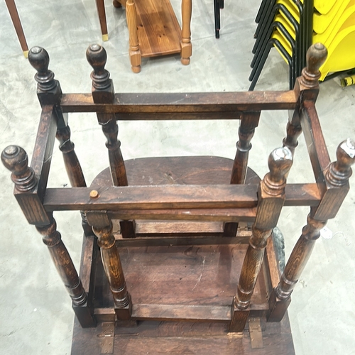 80 - Victorian oak drop-leaf table with turned legs.