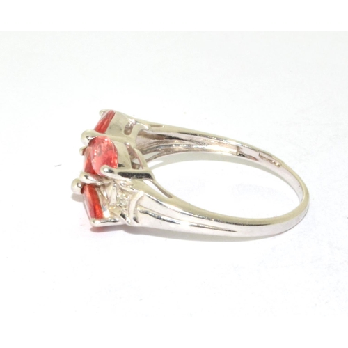 1 - 9ct white gold pink Tourmaline and Accent Diamond 5 stone ring 2.9g size N