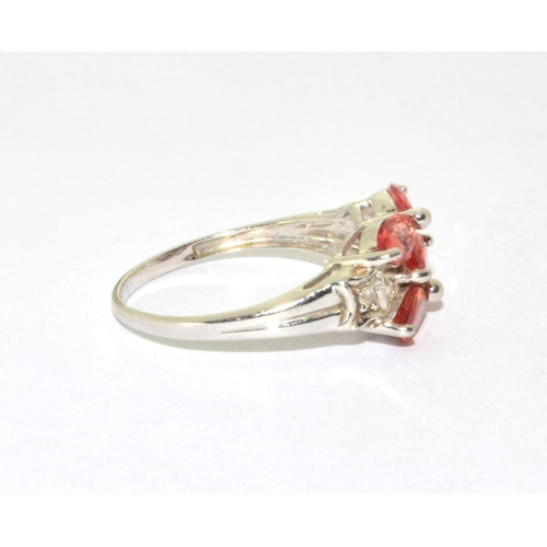 1 - 9ct white gold pink Tourmaline and Accent Diamond 5 stone ring 2.9g size N