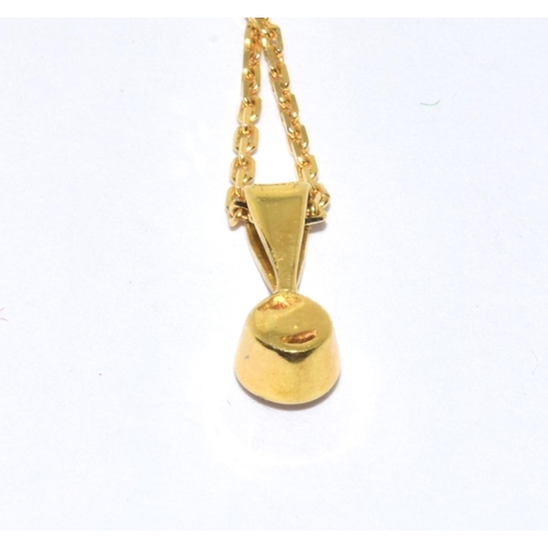 233 - 18ct gold Diamond solitaire pendant necklace of approx 15 points set on a 46cm long chain 