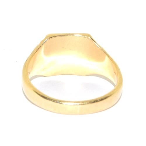 261 - 9ct gold gents signet ring with a plain cartouche 5.8g size S